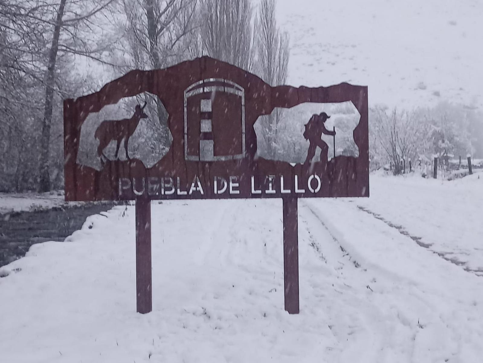 Montes De Lillo --Vut Le 625 Lägenhet Puebla de Lillo Rum bild